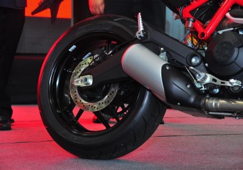 Ducati Monster 797 - 05