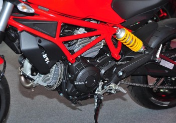 Ducati Monster 797 - 09