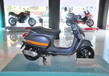 Vespa S125 - 04