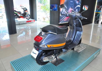 Vespa S125 - 05