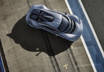 Weltpremiere Showcar Mercedes-AMG Project ONE: Mercedes-AMG bringt Formel 1-Technologie für die Straße