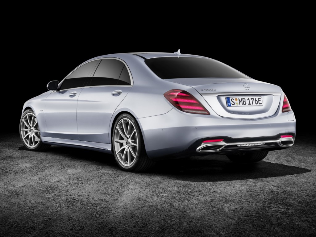 Mercedes-Benz S 560 e - 21