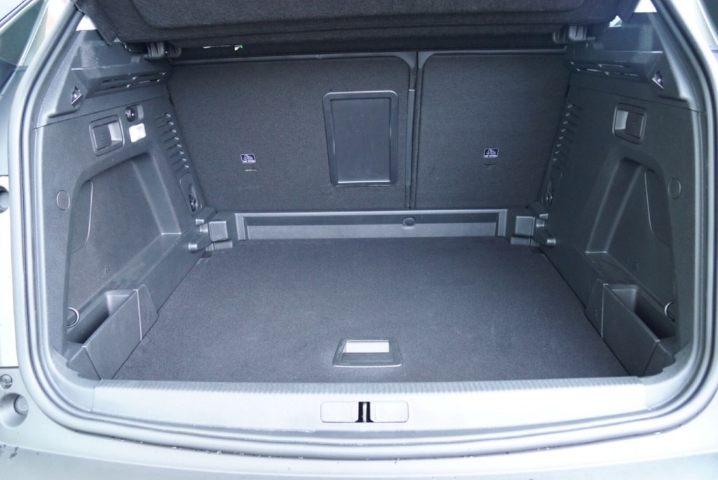 Peugeot 3008 - 09