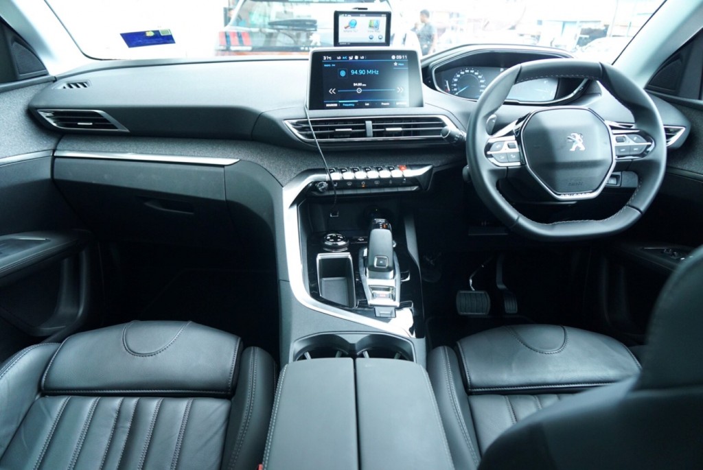 Peugeot 3008 - 11