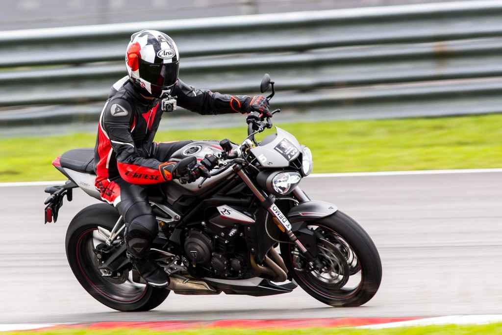 The Street Triple RS in action