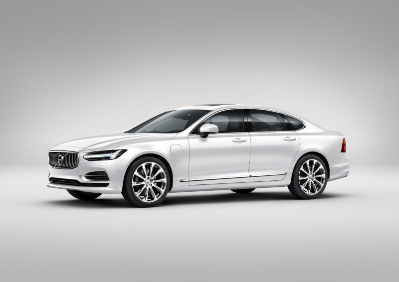 Volvo S90 T8 Twin Engine Plug-in Hybrid Electric Vehicle - 01